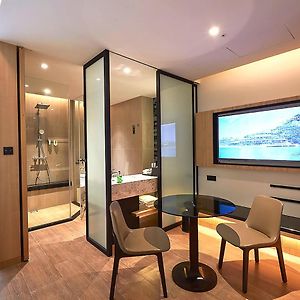 Large Twin Room